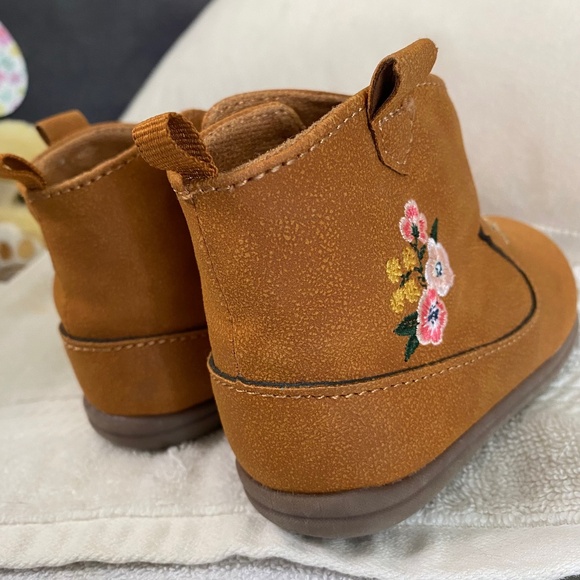 Carter’s Baby Western Style Embroidered Floral Walking Boots - Picture 5 of 16